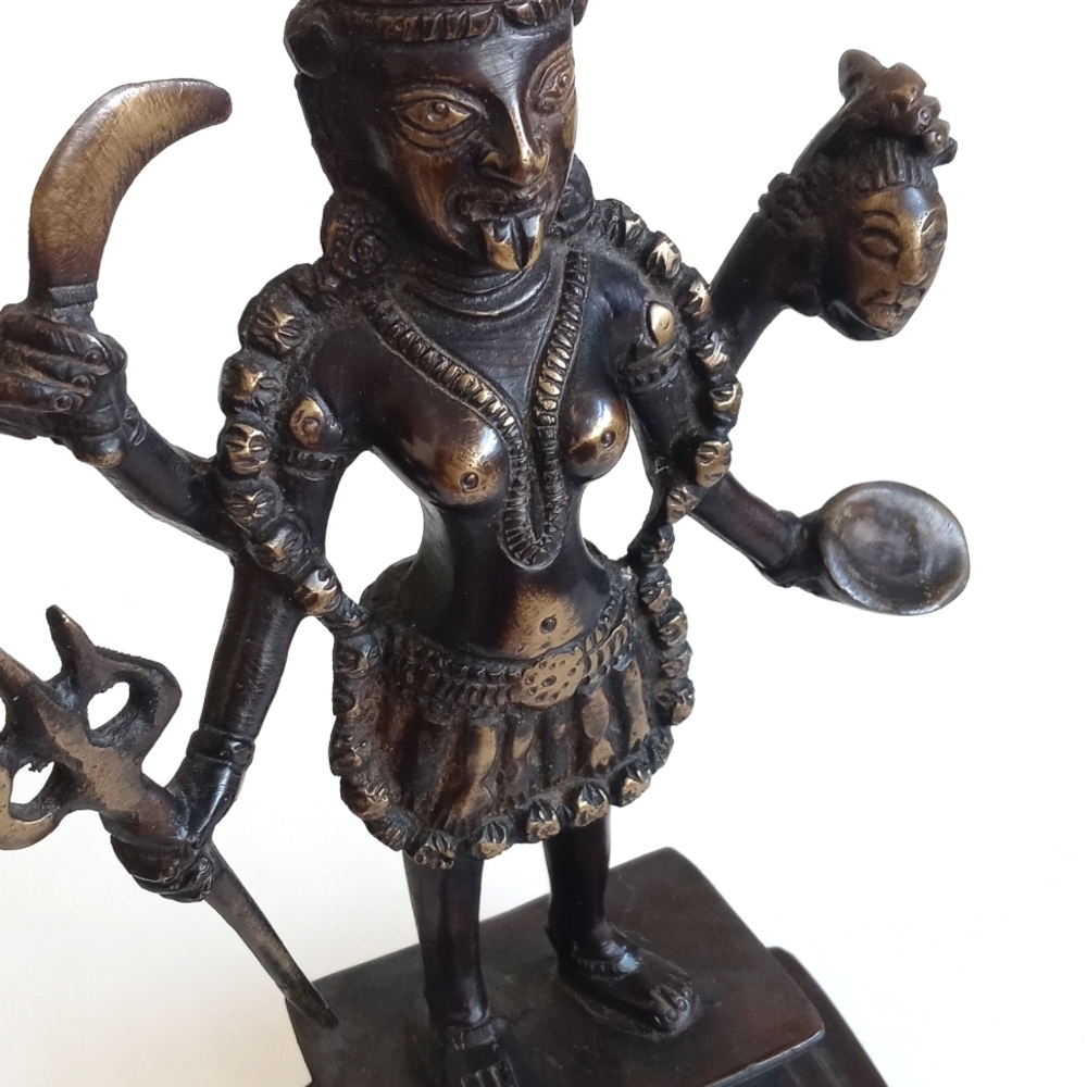 Very Rare & Unique Antique Bronze-Toned Multi-Armed Statue Figurine 8 1/2” Tall - Picture 5 of 12